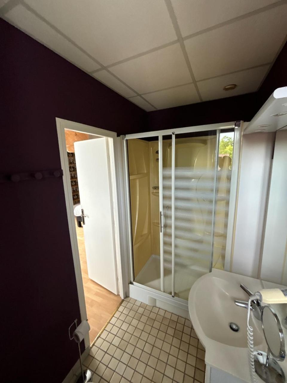 Logis Hotel & Restaurant Le Parcey Bagian luar foto