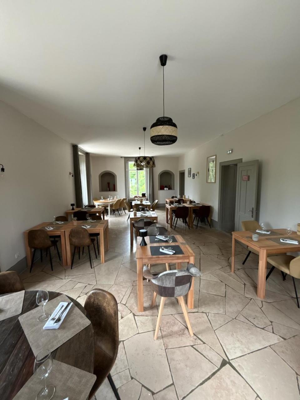 Logis Hotel & Restaurant Le Parcey Bagian luar foto